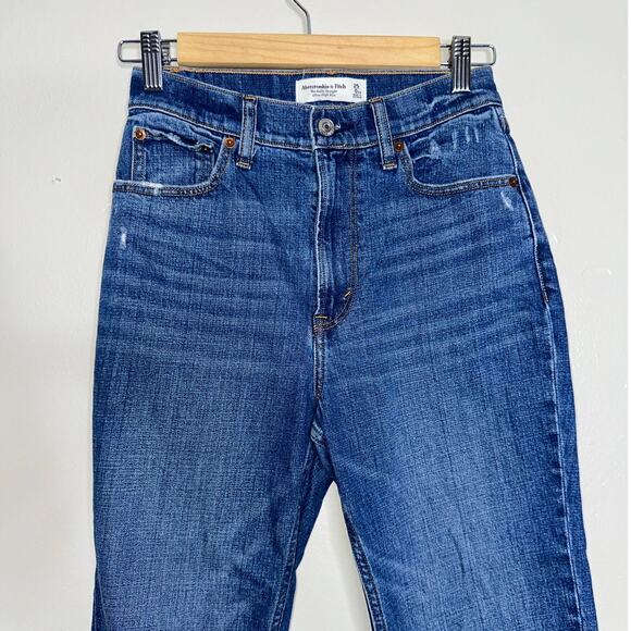 Abercrombie & Fitch Curve Love Ultra High Rise Ripped Ankle Straight 25 - Picture 2 of 7